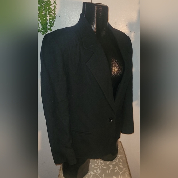 JH Collectibles Black Wool Blazer - Picture 2 of 7